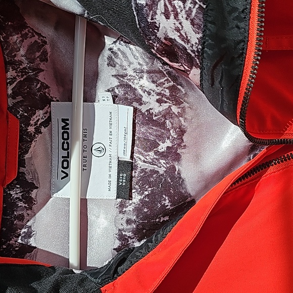 Womens Volcom Red Snowboard Shell XS - Picture 2 of 3